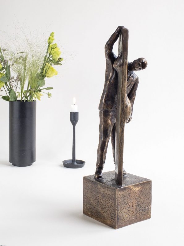 SAGEN SET FRA 2 SIDER - ægte bronze.       Stor udgave